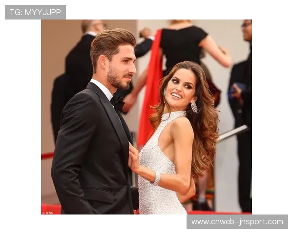 巴黎FCvs马赛首发名单公布，特拉普与鲁利门将对决