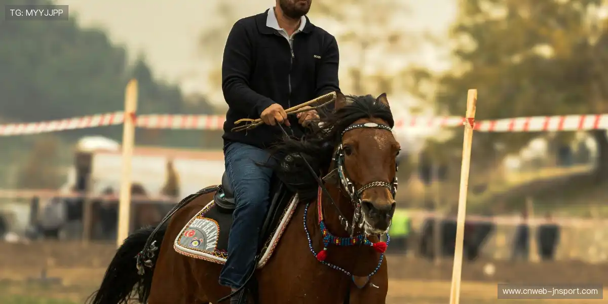 👟 潮流球迷战靴上线，做看台最靓的风景，时尚与热血完美融合！🌟